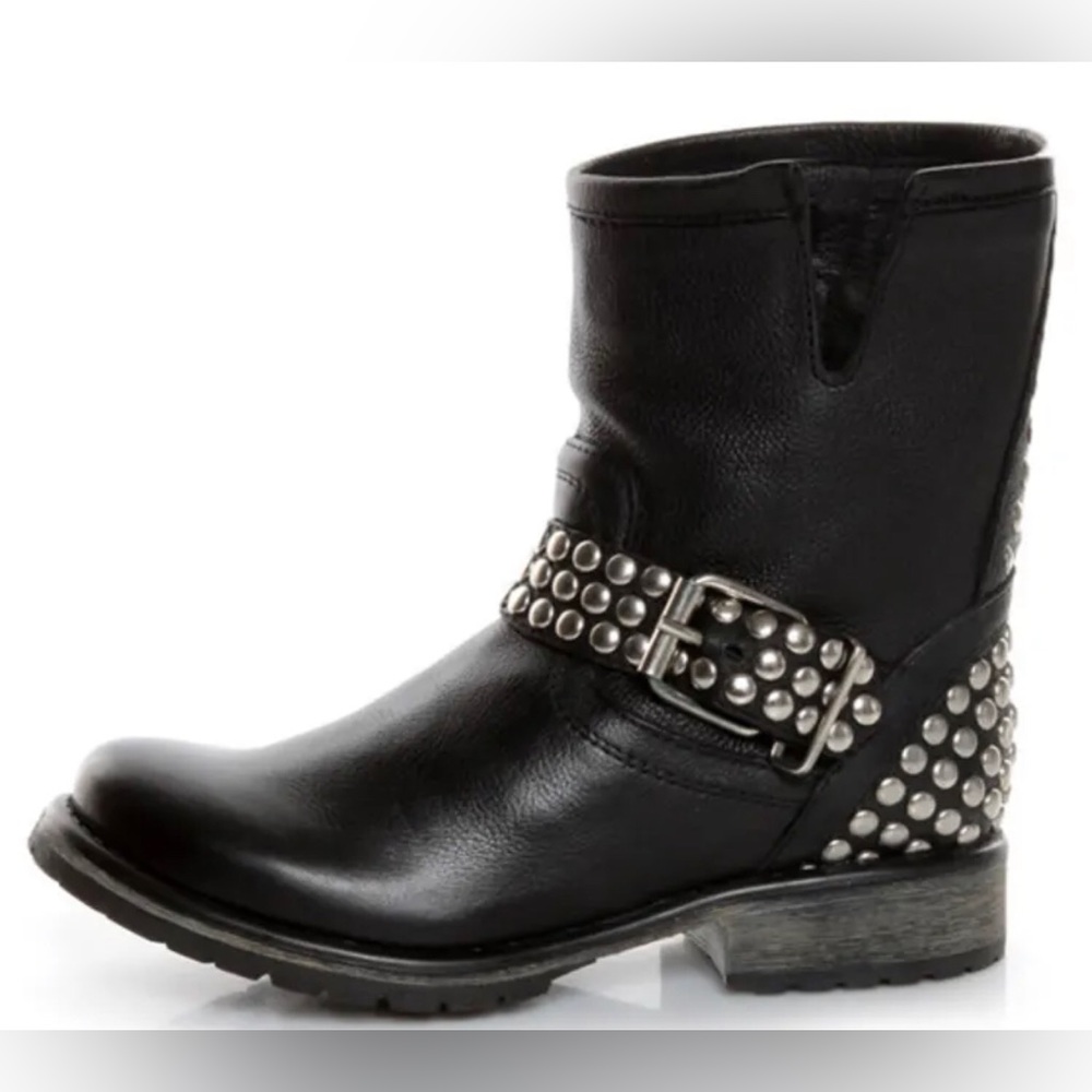 black leather silver studded boots women’s 5.5 Steve Madden FRAANKIE booties